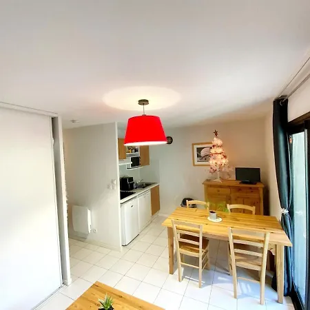 Beautiful For 4 People In With Pool Apartamento *