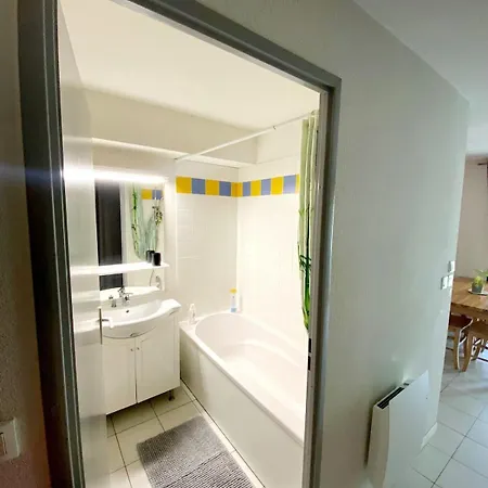 Beautiful For 4 People In With Pool Apartamento *